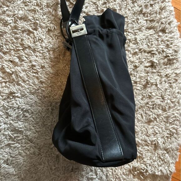 Gucci EUC vintage authenticated black nylon drawstring bucket shoulder bag - Picture 14 of 15